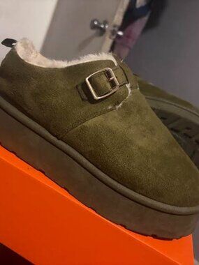 Green Emerald Shoes